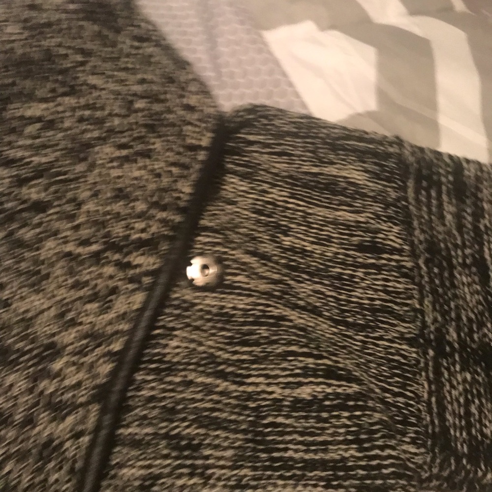 Sweater - Picture 3 of 4